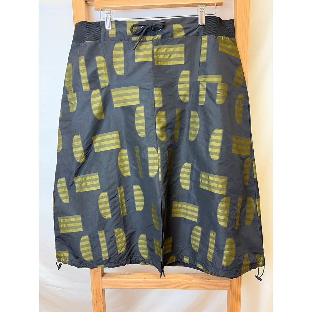 NWT Ever Sassy Bubble Skirt - Black & Green - Parachute Fabric #0263 XXL